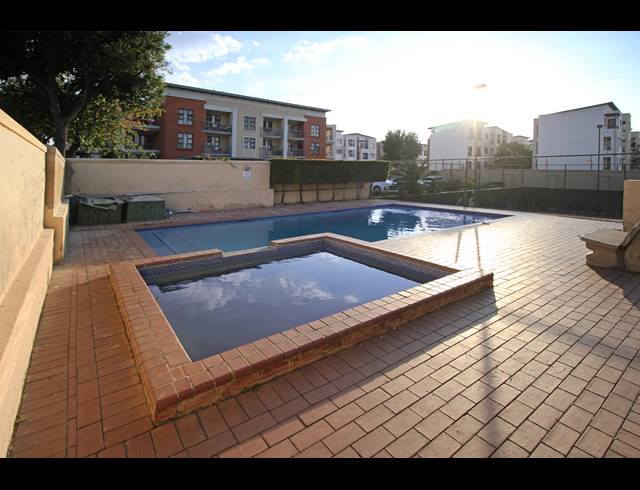 1 BEDROOM APARTMENT FOR SALE IN FERNDALE